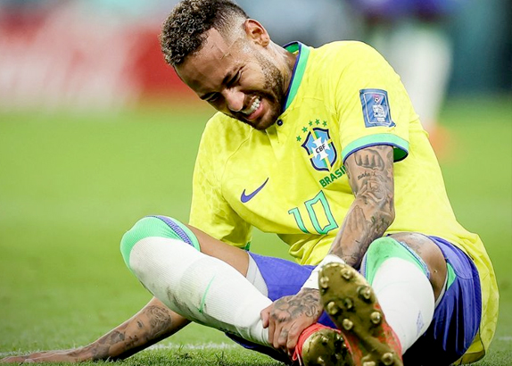 Neymar dan Danilo Dipastikan Absen di Penyisihan Grup Piala Dunia 2022