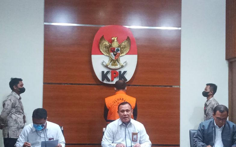 Hakim MA Diminta Introspeksi Pasca KPK Tangkap Edy Wibowo