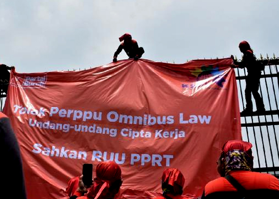 Polda Metro Jaya Kerahkan 1.753 Personel Amankan Demo Buruh di DPR RI