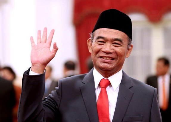 Jokowi Resmi Tunjuk Muhadjir Effendy Isi Kursi Menpora Gantikan Zainudin Amali