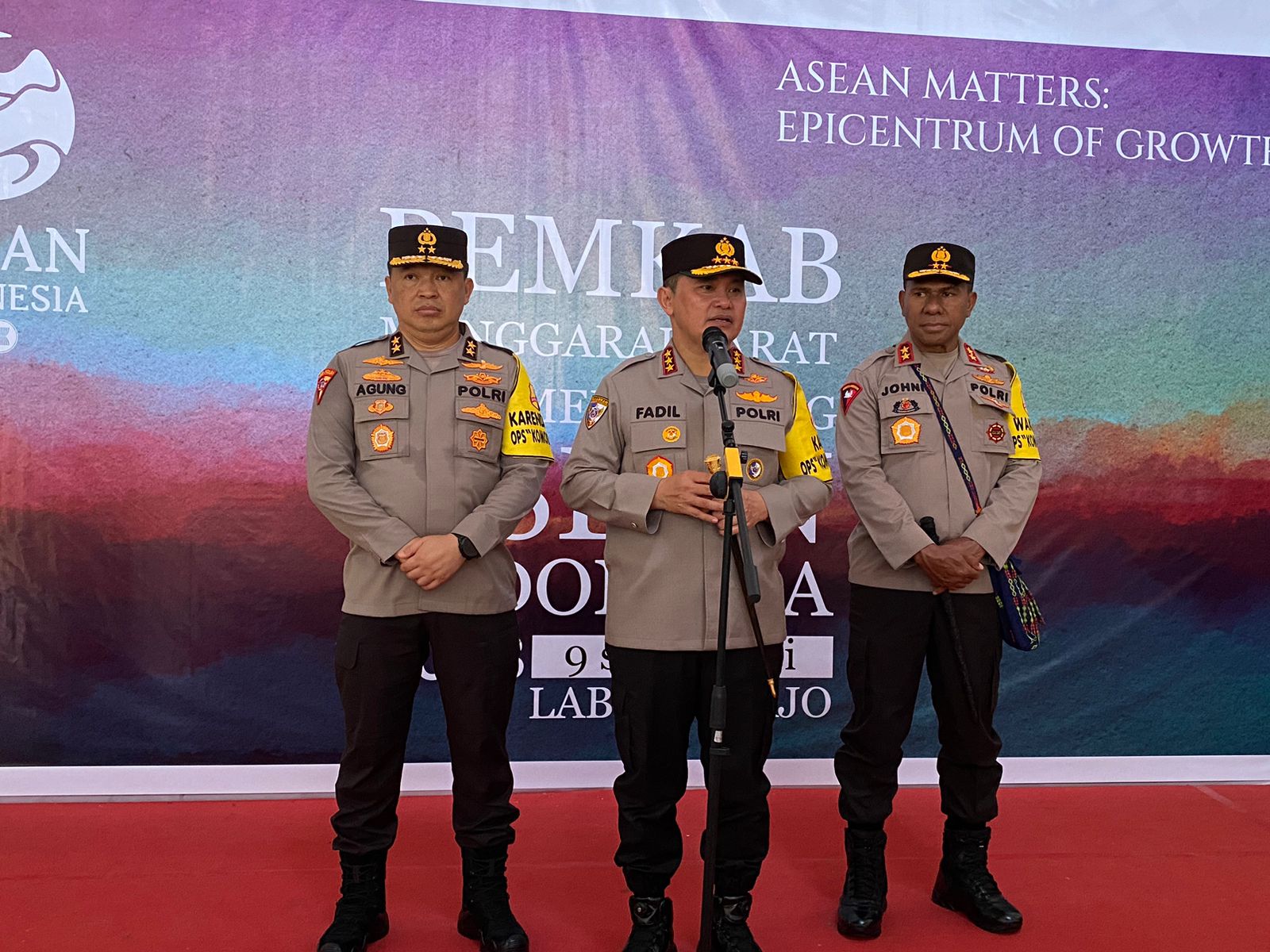 Polri mengerahkan 8 satuan tugas (Satgas) untuk melakukan pengamanan Konferensi Tingkat Tinggi (KTT) ASEAN di Labuan Bajo pada 6-13 Mei mendatang. 